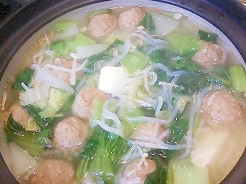 野菜と肉団子の中華スープ風鍋